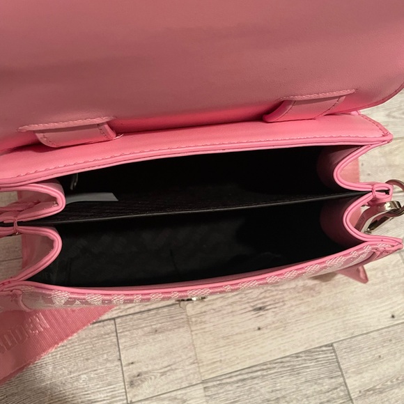 Steve Madden Pink BToki Crossbody Handbag New with Tags - Picture 3 of 10